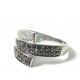 Bague design pavage diamants blancs et noir