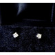 "LUCIOLES" Puces d'oreilles or blanc 750°/°°et diamants PB 1,3gr