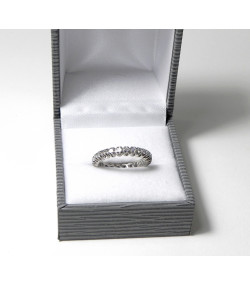 Alliance joaillerie or blanc 750 et 24 diamants